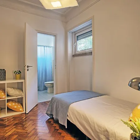 Liverpool Terrace * Lisboa